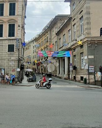 NEGOZIO A GENOVA
