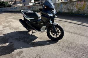 Aprilia sr gt 200