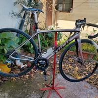 Bici corsa Trek carbonio freni a disco