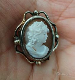 Spilla antica cammeo intagliato a mano