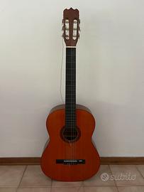 Chitarra classica con una storia da raccontare 🎶