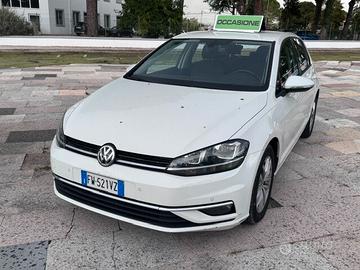 VW Golf 1.0 TSI 115 CV 5p. Business BMT