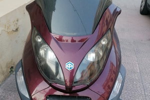Scooter Piaggio MP3 400