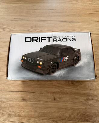 Auto RC Drift 1:24 4WD con Luci LED 20KM/H 2.4GHz