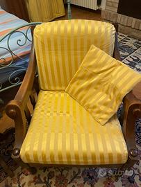 2x Poltrone con struttura in legno perfette