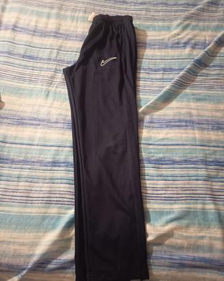 Pantaloni nike