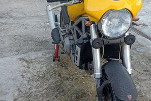 Ducati Monster S4 916