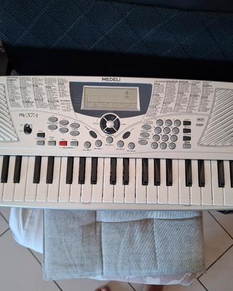 Pianola MEDELI  mc37A praticamente NUOVA 