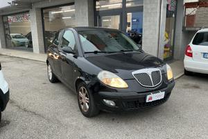 Lancia Ypsilon 1.2 benzina Neopatentati