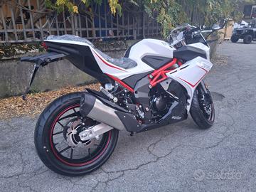 WOTTAN GP1 RS 125cc BIANCA MOT. A LIQUIDO