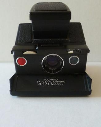 Polaroid SX - 70 land camera Alpha 1 model 2