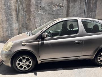 Toyota Yaris anno 2005