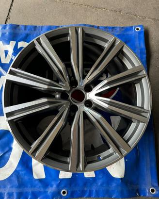 CERCHIO LEGA AUDI Q8 10X 21 " ORIGINALE 4M8601025G