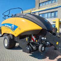 New Holland BIG BALER 890 PLUS CC