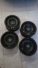 Cerchi da 16 in ferro, originali Ford