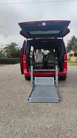 Mercedes classe V200d allestimento speciale disabi