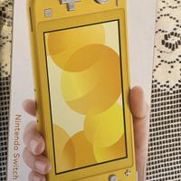 Switch lite gialla