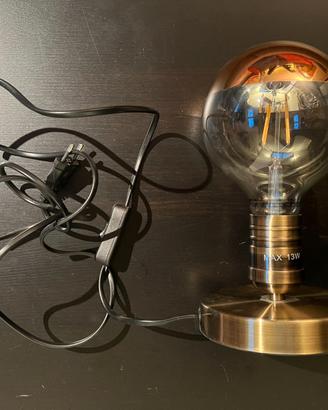 IKEA Megagram Lampada da tavolo con lampadina deco
