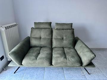 Divano artigianale in tessuto antimacchia