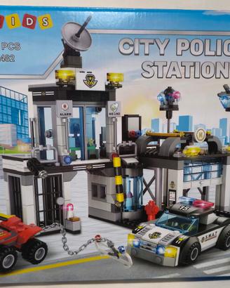 Stazione di polizia in mattoncini stile Lego