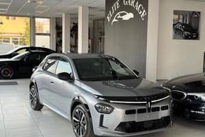 Lancia Ypsilon Hybrid e-DCT Edizione Cassina