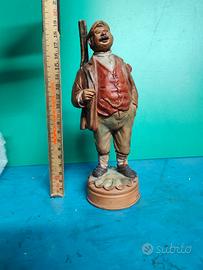 Scultura terracotta Cacciatore