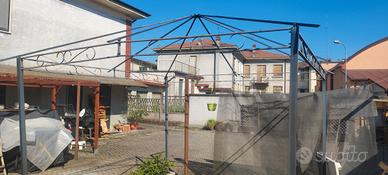 Gazebo in metallo usato