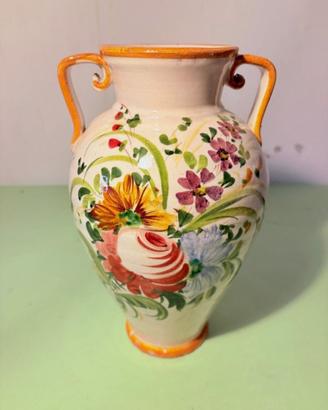 Vaso anfora in ceramica dipinto a mano