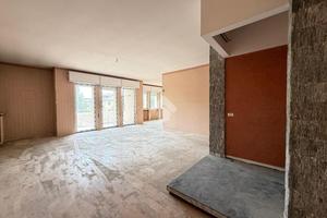5 LOCALI A DESENZANO DEL GARDA