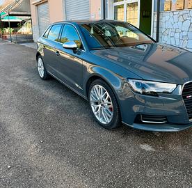 Audi A3 Sportback S-tronic - Full Optional