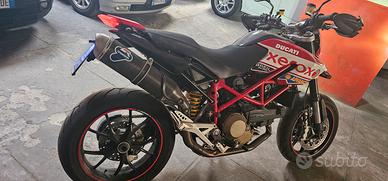 Ducati Hypermotard 1100