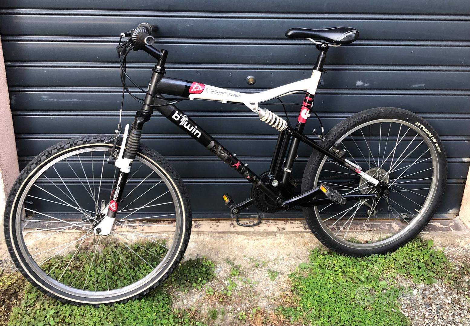Bicicletta mountain bike da ragazzo 26" ROCKRIDER Biciclette In