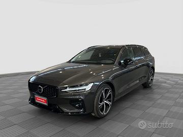 VOLVO V60 V60 B4 (d) automatico Plus Dark