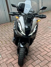 Honda ADV 350 2025(2700 km)