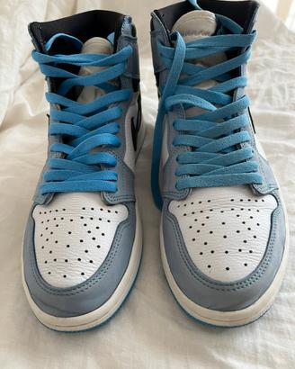 Nike Air Jordan 1 Retro High OG Blue University