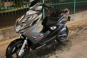 Yamaha areox 50