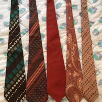 5 Cravatte in poliestere in tonalità di marrone