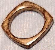 ANELLO VINTAGE QUADRATO