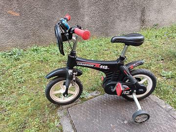 bicicletta con rotelle