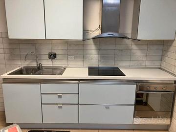 VIA LIVORNO ALLOGGIO LIBERO 356 euro