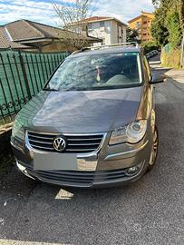 Volkswagen Touran 7 posti 2008