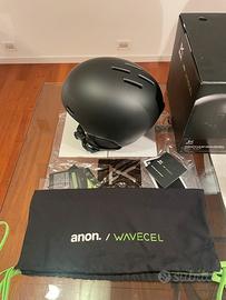 Casco snowboard Anon