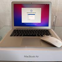 Apple MacBook Air 13 del 2015 + mouse