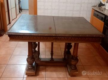 Tavolo allungabile in massello 