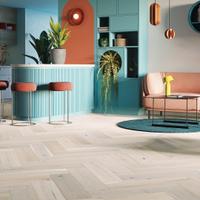 Pavimento in legno di Rovere a spina sbiancato