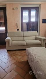 Divano e Pouf PREDAPPIO poltronèsofà