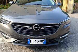 Auto OPEL INSIGNIA S.W.