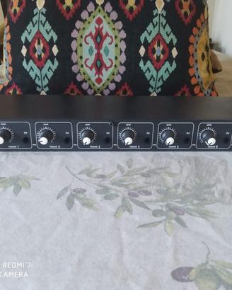 Amplificatore per cuffie DOD SR460H a rack
