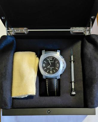  Panerai Luminor Base Logo