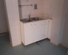 Negozio due serrande collegato bene zona Monteverd